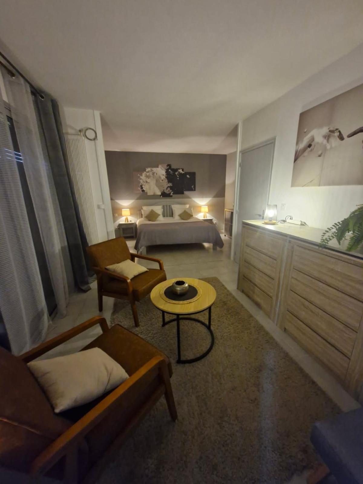 La Demeure Des Cedres & Spa, Suites & Loft Premium (Adults Only) アグド エクステリア 写真